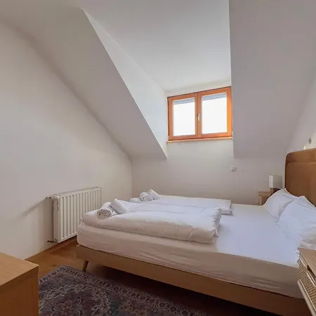 Apartman ღliboria I Aidling Panorama Stilvolles Mit Bergblick *