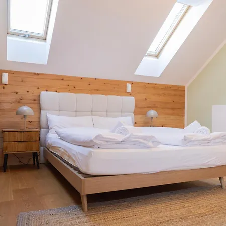 ღliboria I Aidling Panorama Stilvolles Mit Bergblick Appartement *
