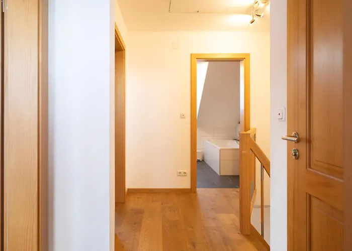 Apartmán Ღliboria I Aidling Panorama Stilvolles Ferienhaus Mit Bergblick Riegsee