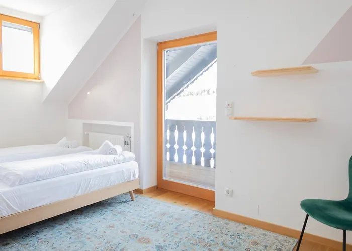 דירה Ღliboria I Aidling Panorama Stilvolles Ferienhaus Mit Bergblick *